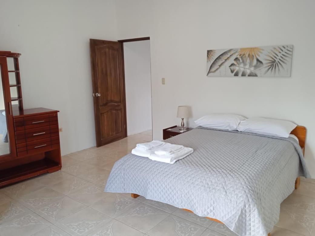 Apartahotel Casa Soleil Puerto Villamil Room photo